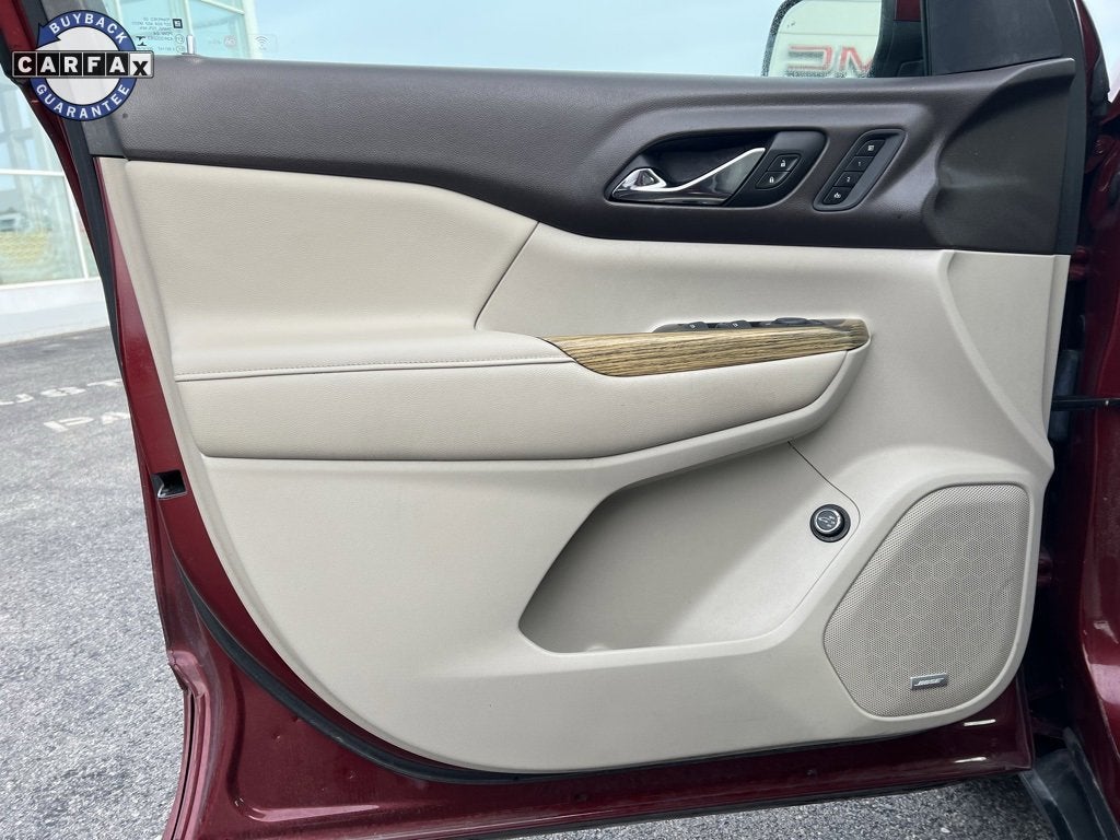 2017 GMC Acadia Denali