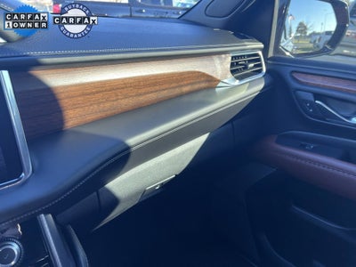 2023 GMC Yukon XL Denali Ultimate