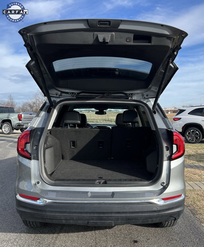 2023 GMC Terrain SLT