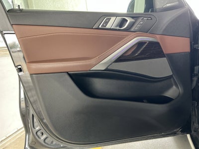 2021 BMW X6 xDrive40i