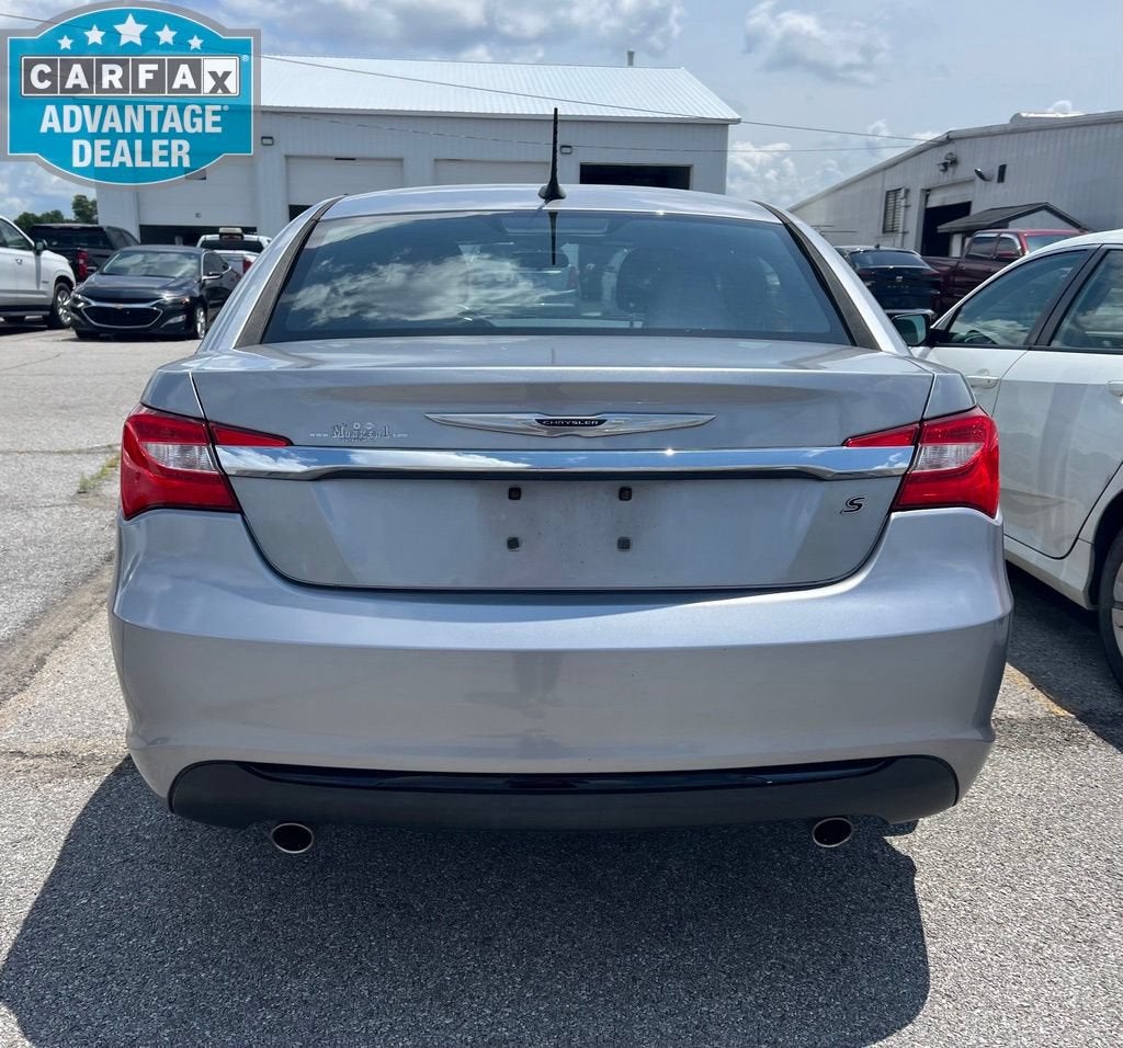 2013 Chrysler 200 Touring