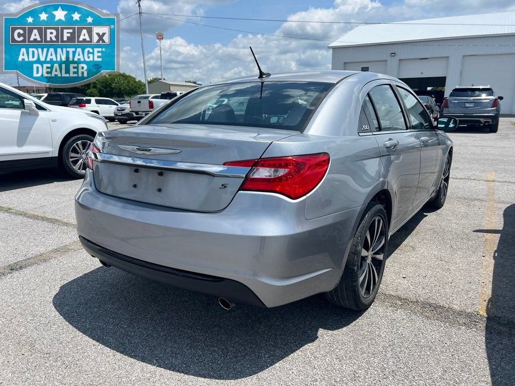 2013 Chrysler 200 Touring