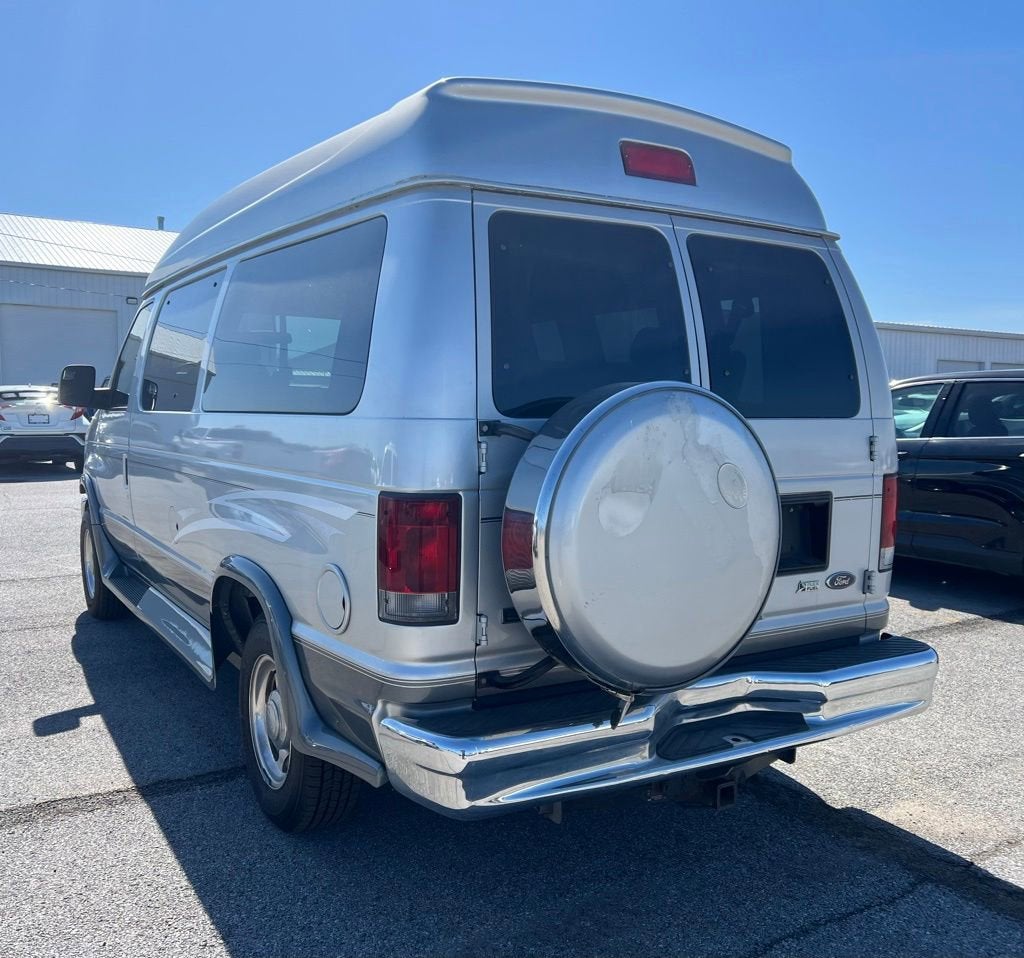 2010 Ford Econoline Cargo Van Commercial