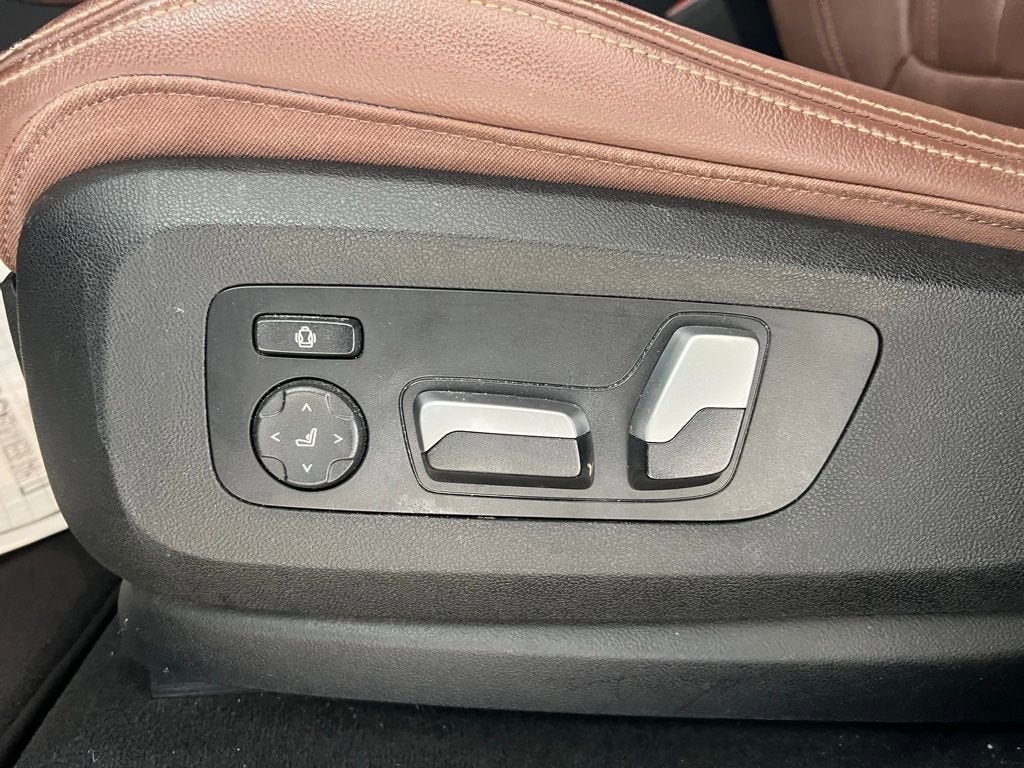 2021 BMW X6 xDrive40i