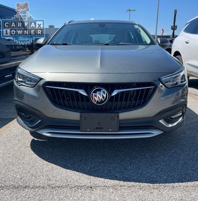 2019 Buick Regal TourX Essence