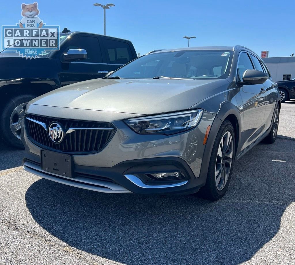 2019 Buick Regal TourX Essence