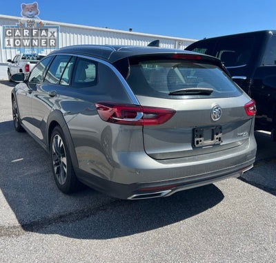 2019 Buick Regal TourX Essence