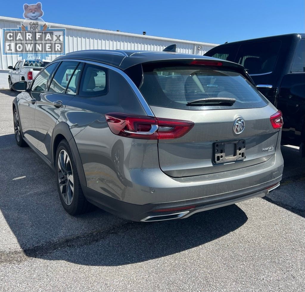 2019 Buick Regal TourX Essence