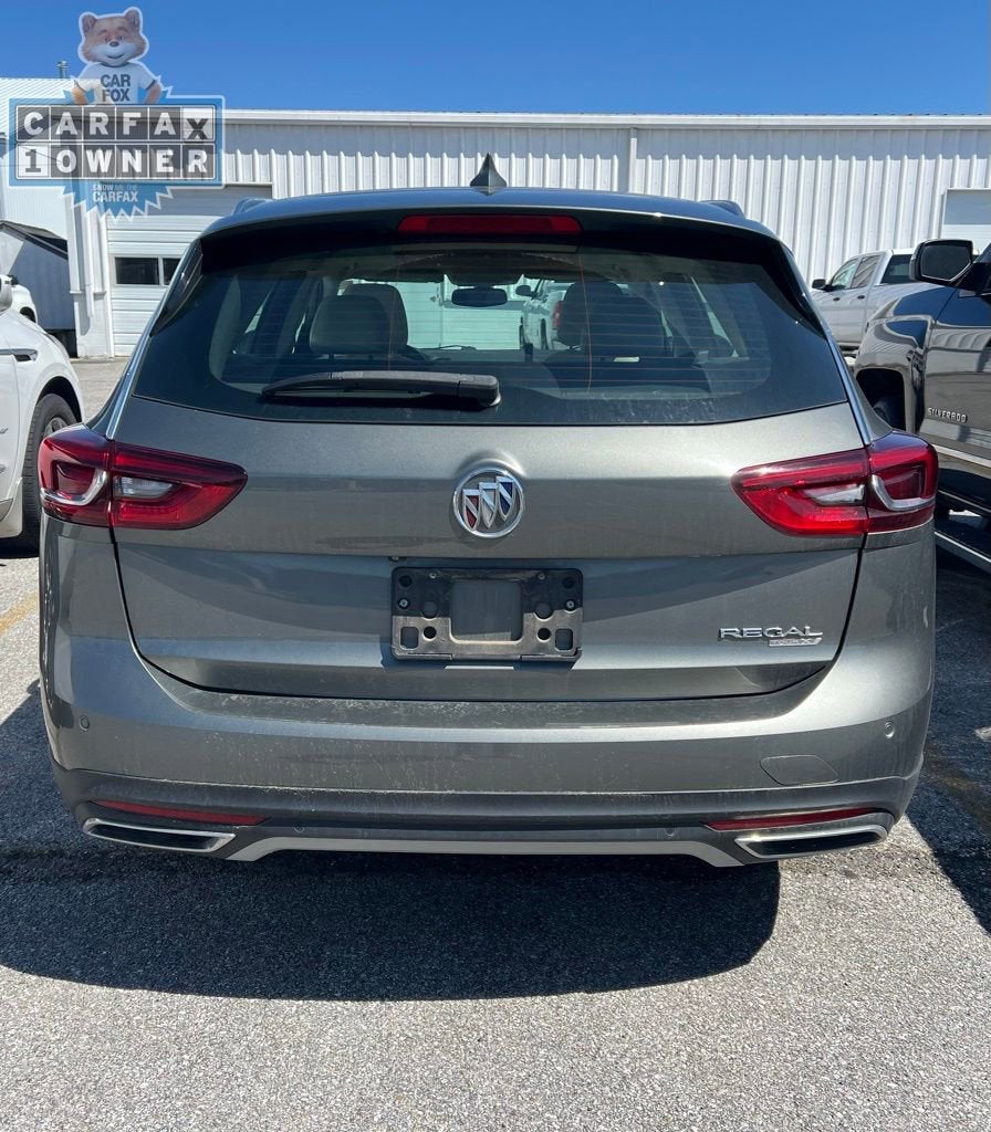2019 Buick Regal TourX Essence
