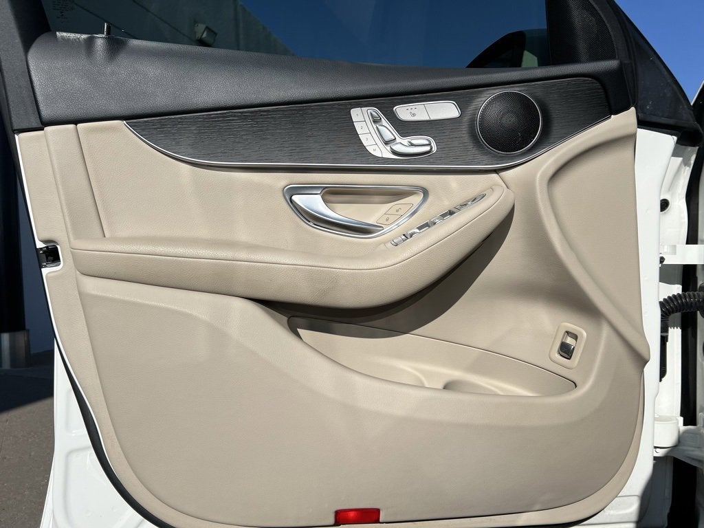 2022 Mercedes-Benz GLC GLC 300