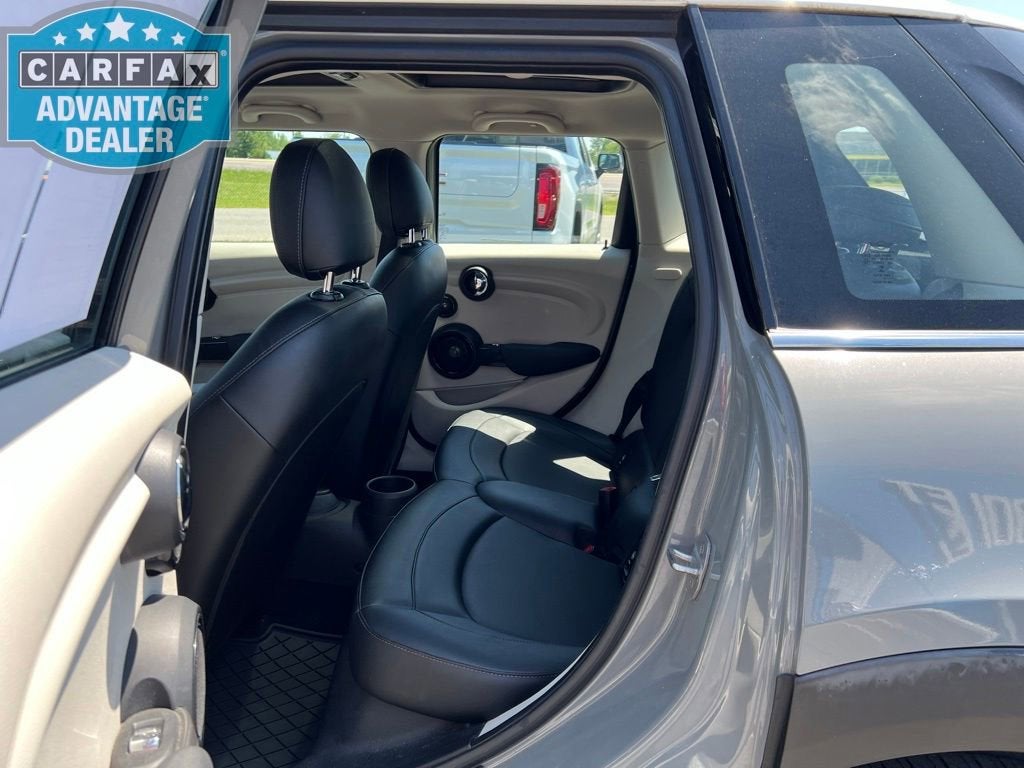 2017 MINI Hardtop 4 Door Cooper