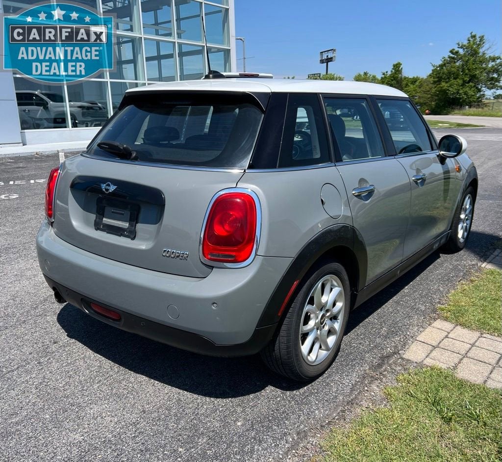 2017 MINI Hardtop 4 Door Cooper