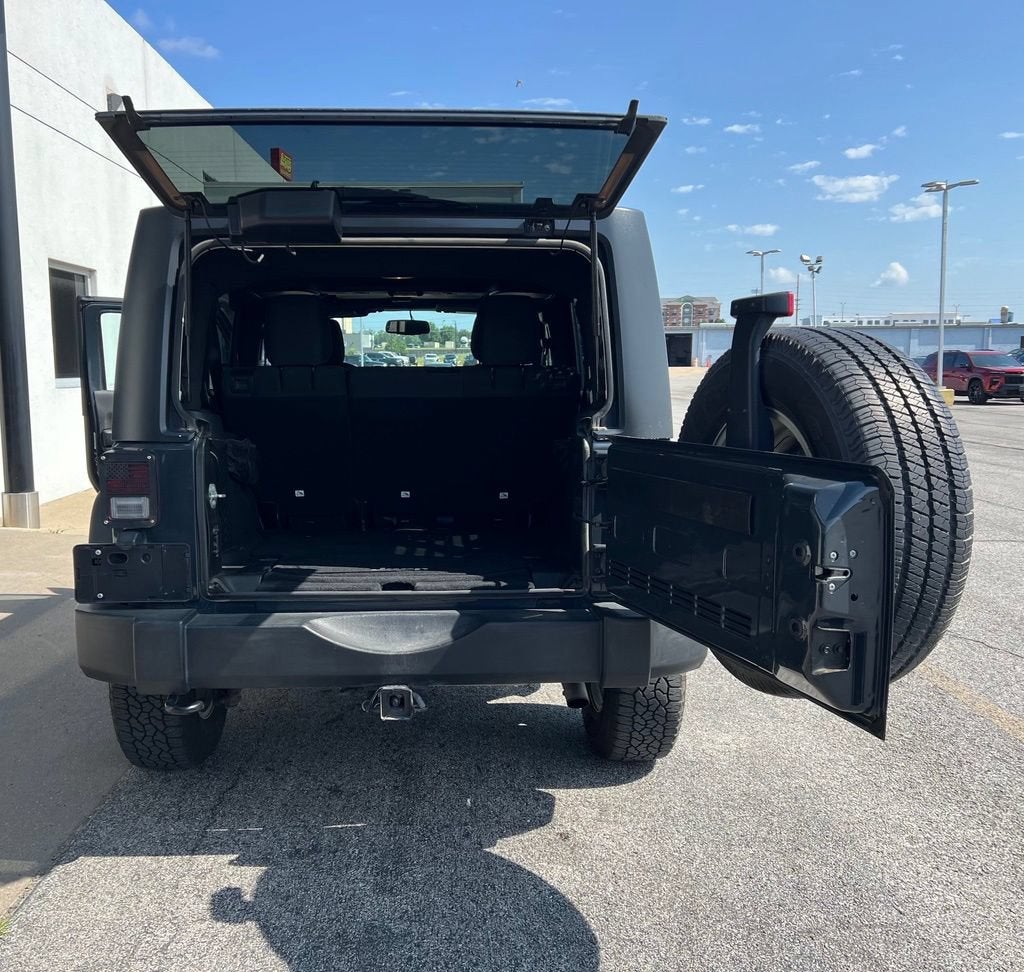 2016 Jeep Wrangler Unlimited Sport