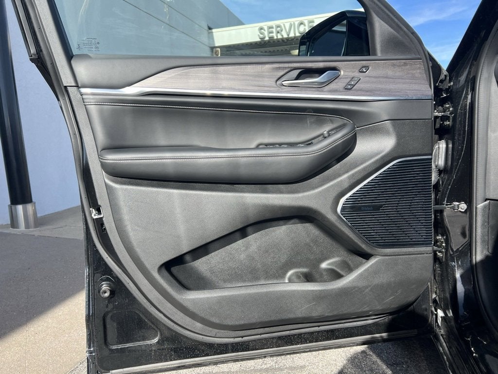 2022 Jeep Grand Cherokee Overland