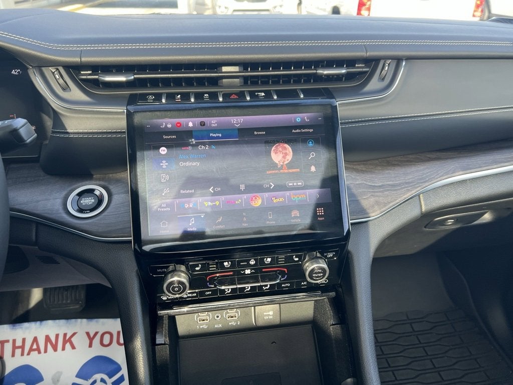 2022 Jeep Grand Cherokee Overland