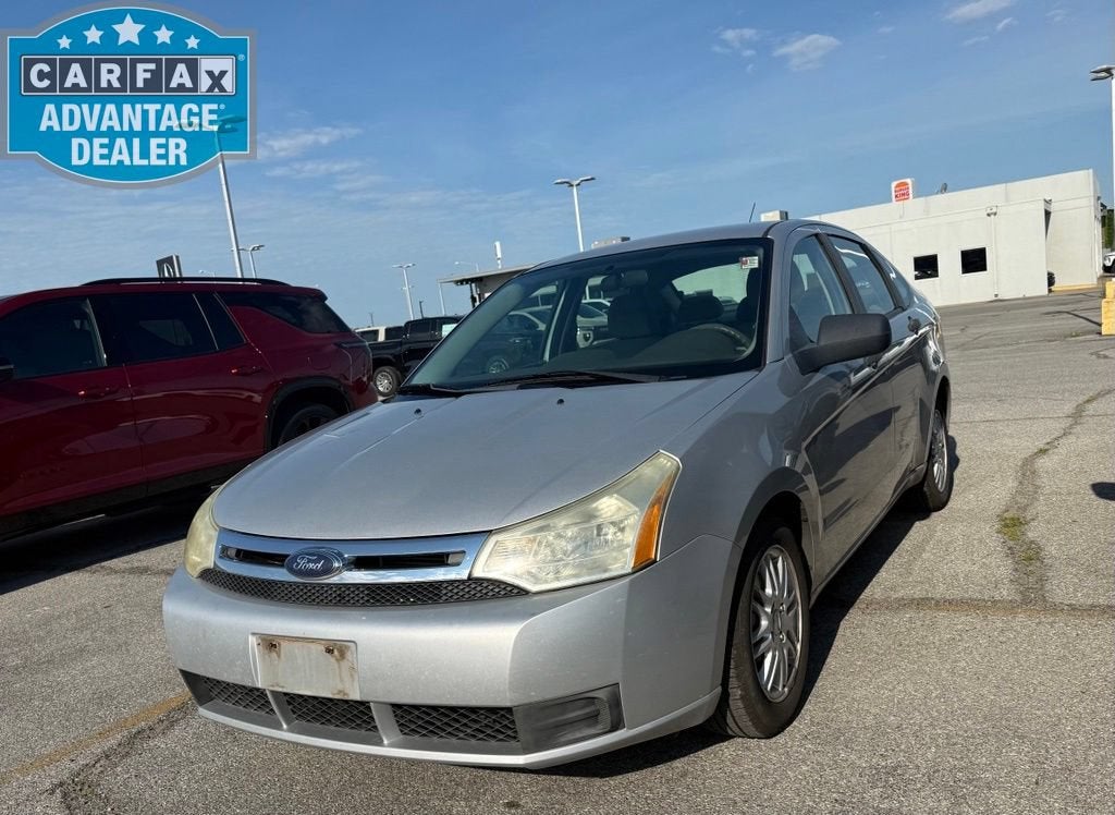 2009 Ford Focus SE's photo