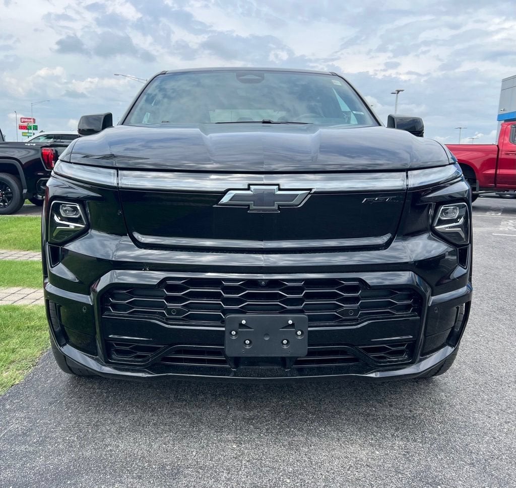 2024 Chevrolet Silverado EV RST