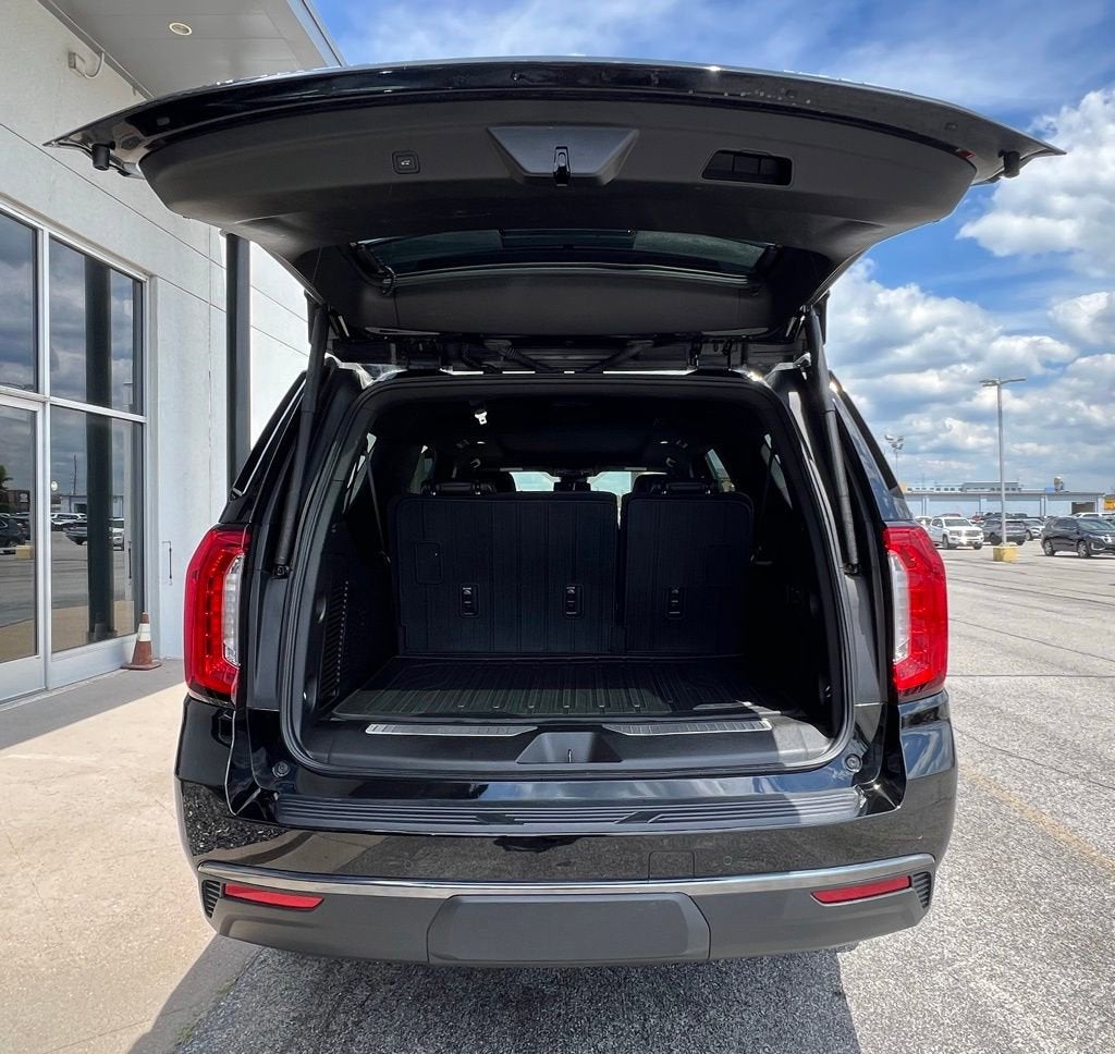 2023 GMC Yukon XL AT4