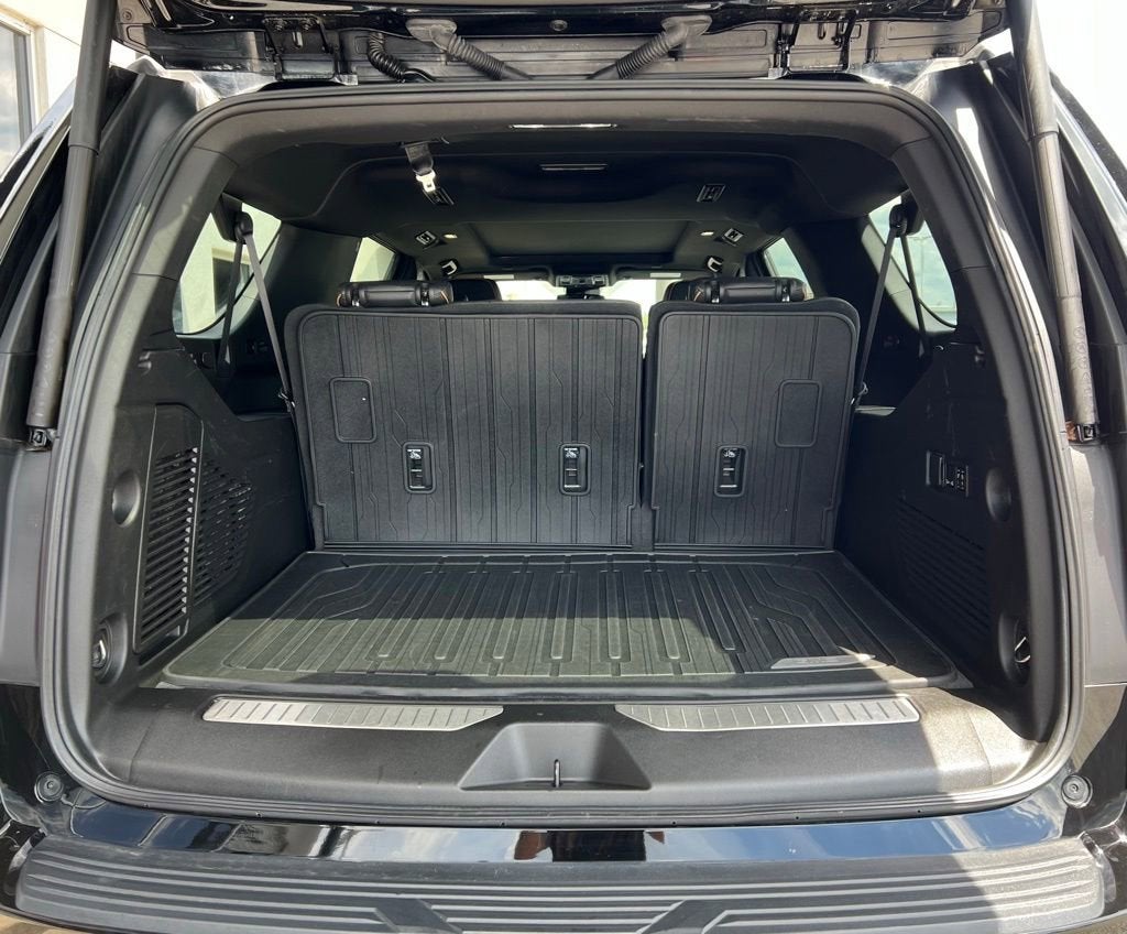 2023 GMC Yukon XL AT4
