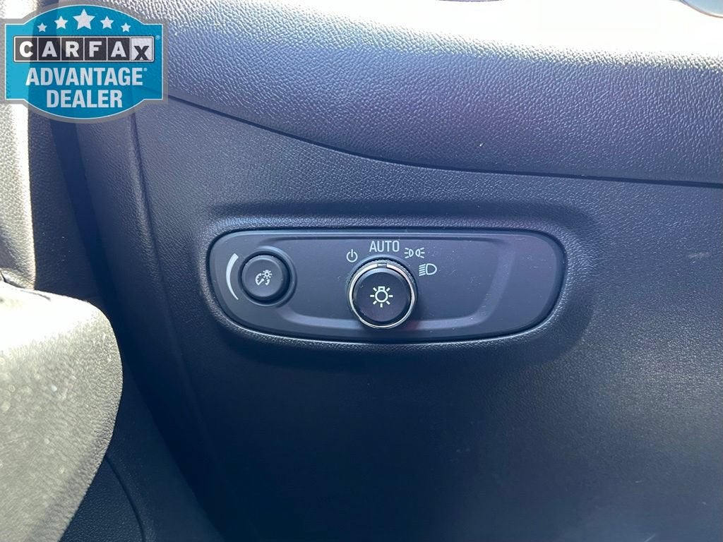 2022 Chevrolet Equinox LT - Photo 12
