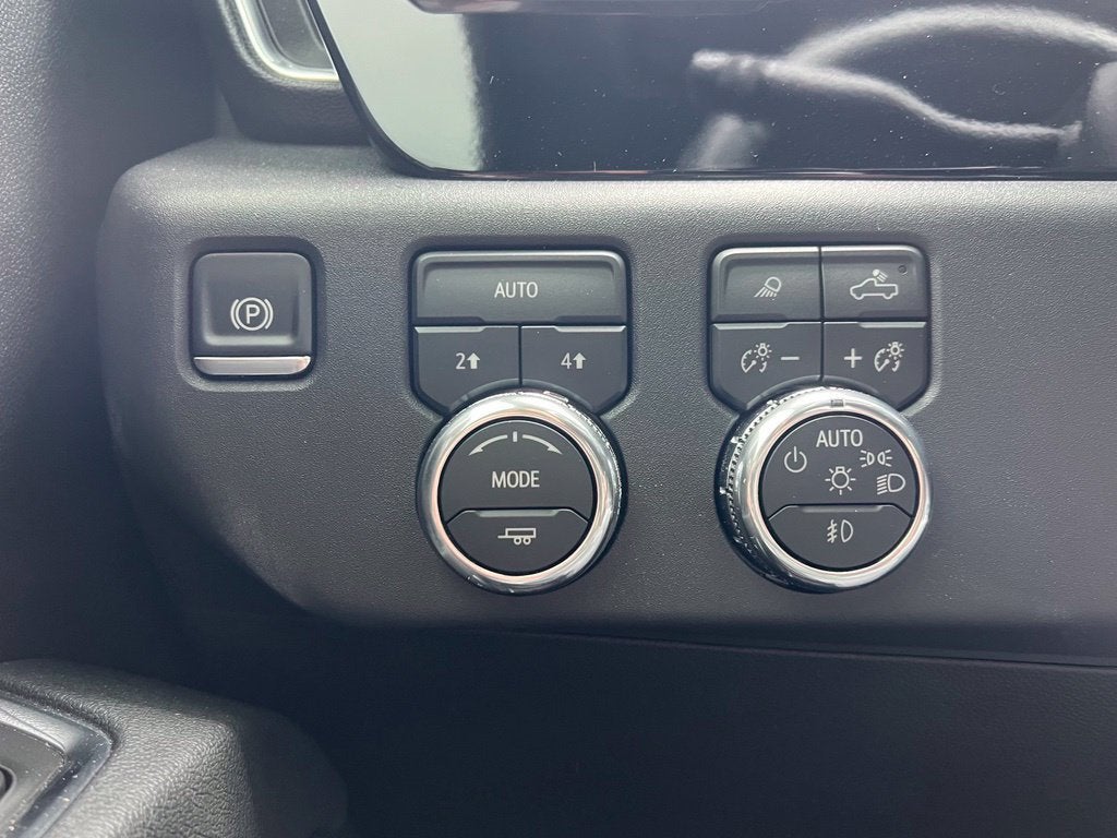 2026 GMC Sierra 1500 SLT - Photo 12