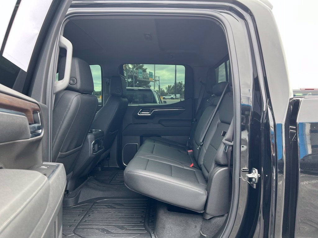 2026 GMC Sierra 1500 SLT - Photo 19
