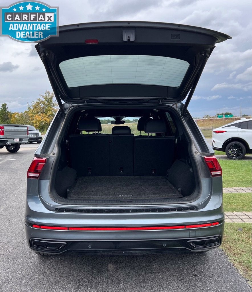2022 Volkswagen Tiguan SE R-Line Black