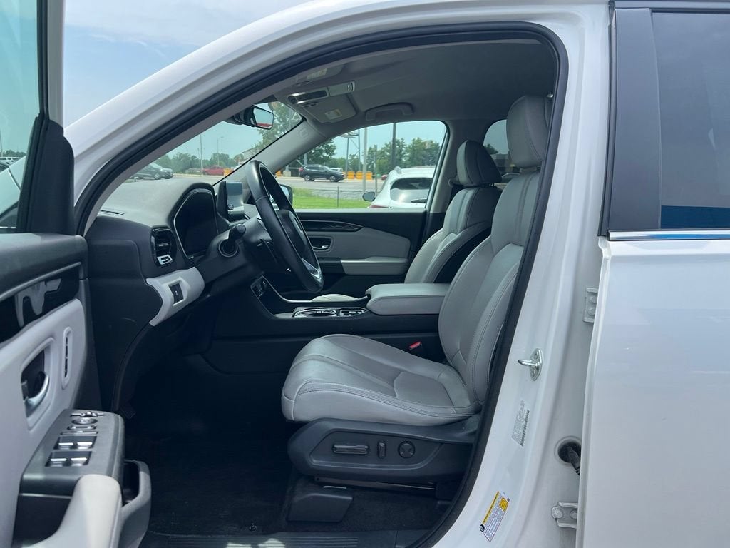 2023 Honda Pilot EX-L 8 Passenger