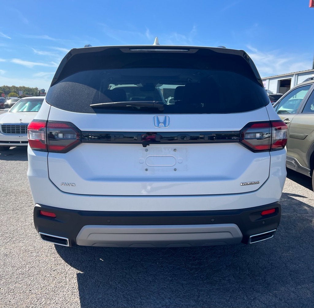 2025 Honda Pilot Touring