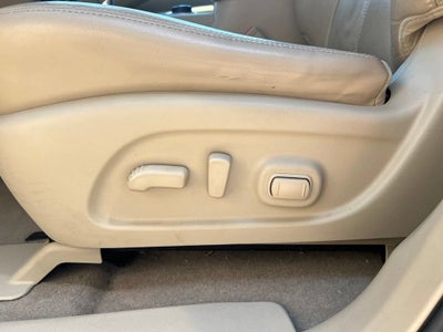 2013 Nissan Pathfinder Platinum