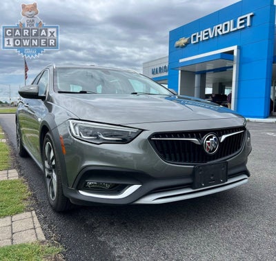 2019 Buick Regal TourX Essence