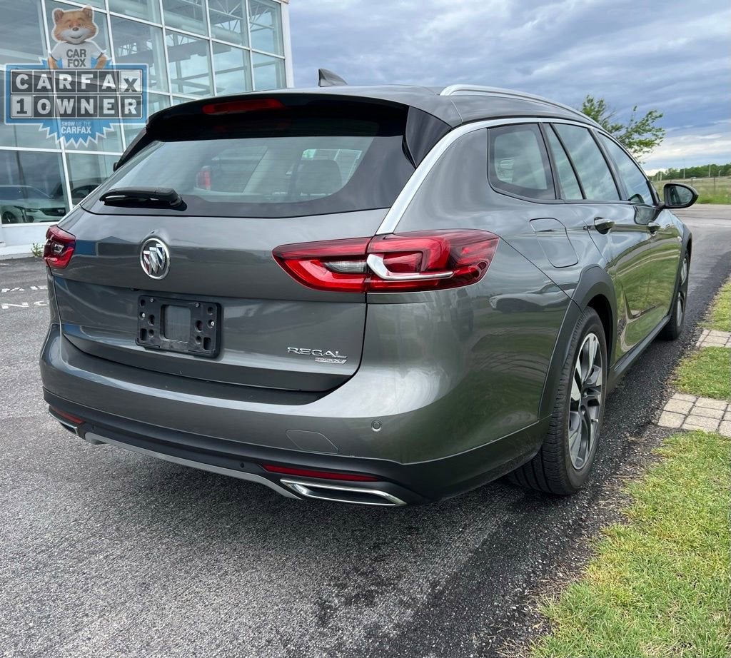 2019 Buick Regal TourX Essence