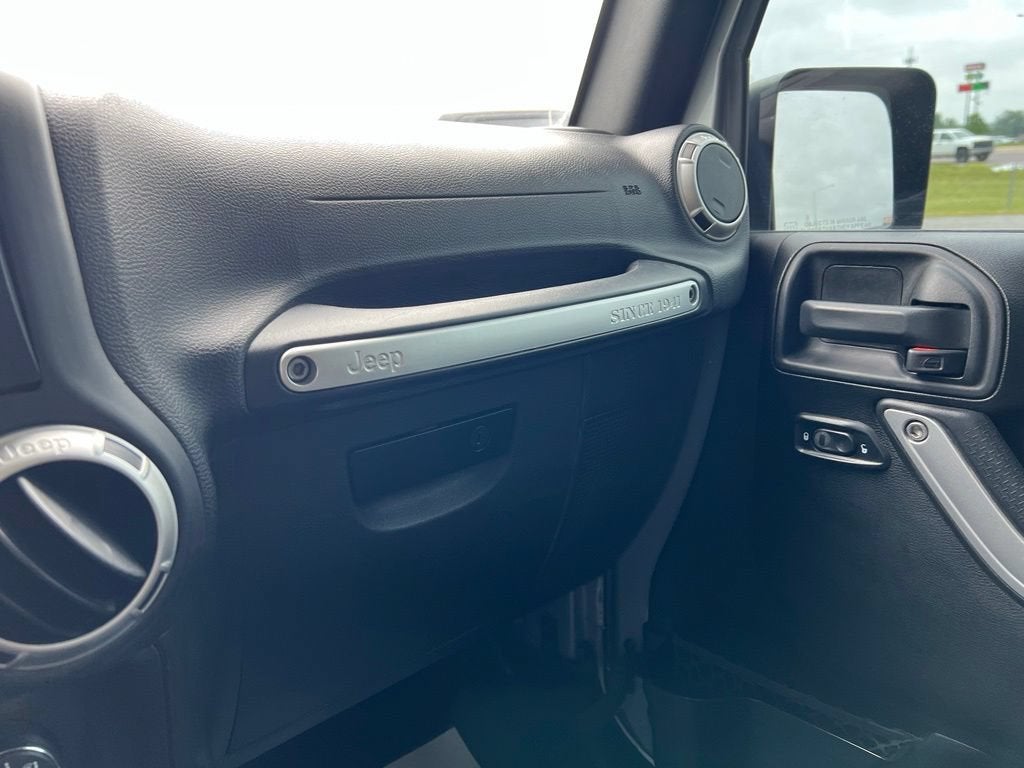 2018 Jeep Wrangler JK Unlimited Sahara