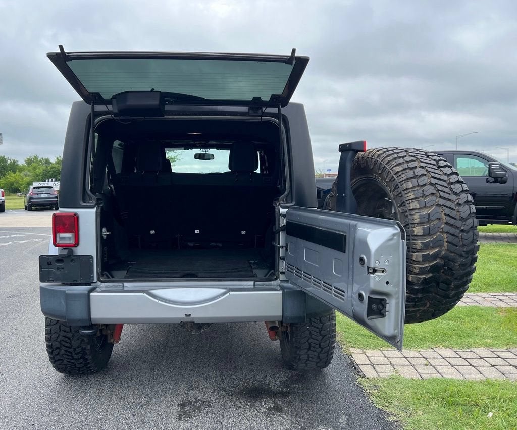 2018 Jeep Wrangler JK Unlimited Sahara